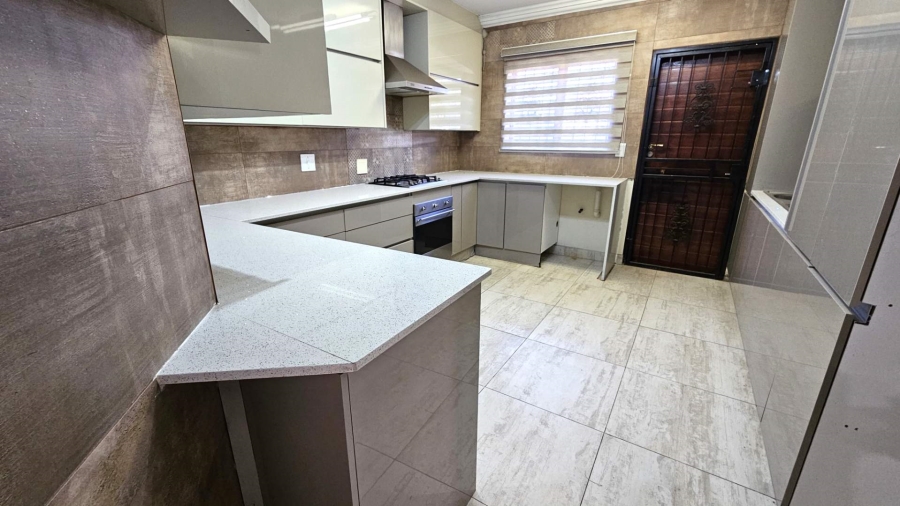 4 Bedroom Property for Sale in Melodie North West